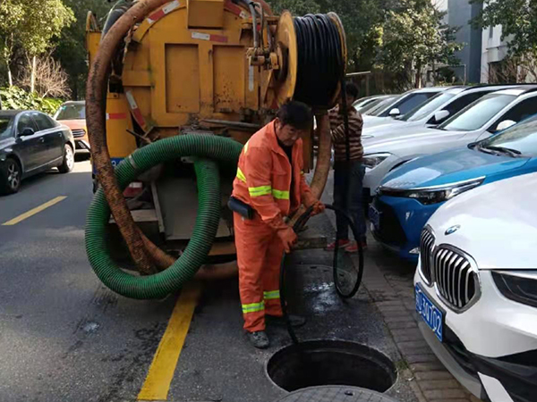 上街排污管道清淤