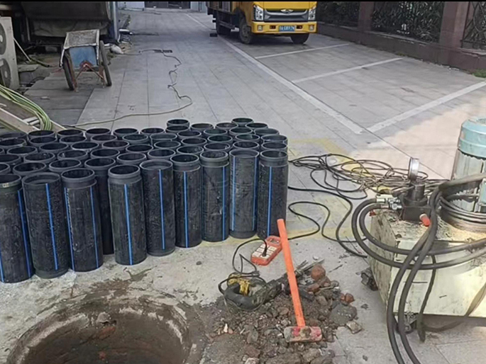 上街PE置换管厂家 DN315置换管 非开挖管短管置换